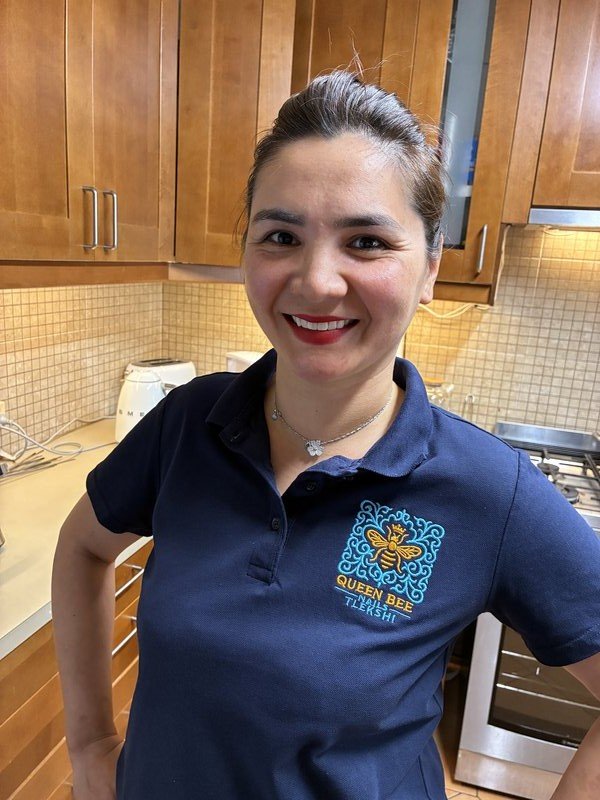 Tlekshi nail technician at Queen Bee Nails Rockingham